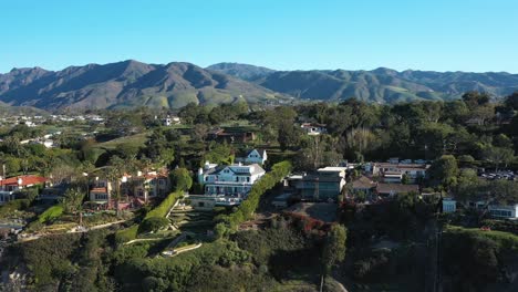 Excellent-Aerial-View-Of-Housing-In-Malibu,-California