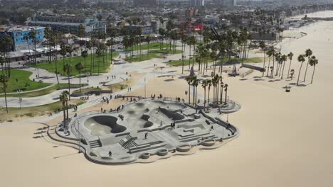 Excellent-Aerial-View-Of-Skateboarders-On-Venice-Beach