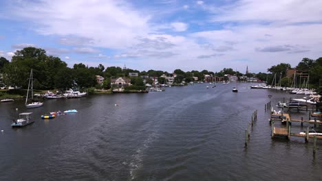 Excellent-Aerial-View-Down-A-River-In-Annapolis,-Maryland
