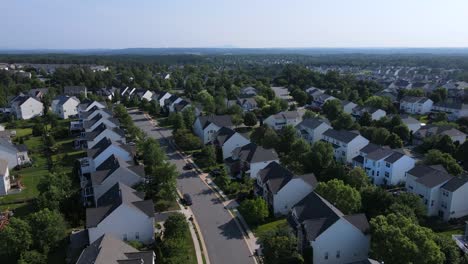 Excellent-Aerial-View-Of-A-Residential-Area-In-Leesburg,-Virginia