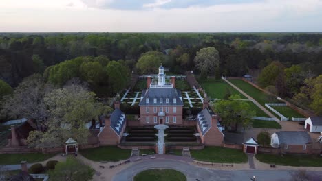 Excellent-Aerial-View-Of-The-Governor'S-Palace-In-Williamsburg,-Virginia