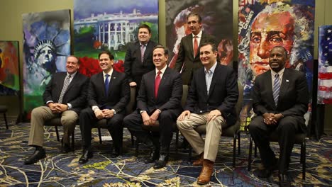 Gruppenfotoportrait-Mike-Huckabee,-Marco-Rubio,-Rick-Santorum,-Ted-Cruz,-Ben-Carson,-Frank-Luntz