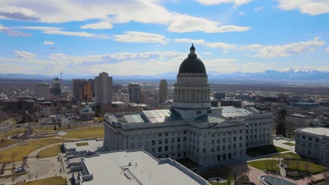 Excellent-Aerial-Shot-Of-A-State-Capitol-Building-And-Nearby-Buildings-In-An-American-City