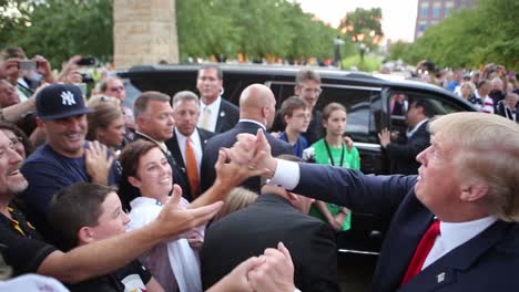 Close-Up,-Us-Republican-Presidential-Candidate-Donald-Trump-Shakes-Hands-Forsupporters-After-An-Iowa-Caucus-Policital-Campaign-Event