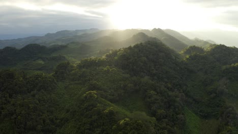 Excellent-Aerial-Shot-Of-Sunlight-Breaking-Over-The-Chiapas-Mountain-Range-In-Mexico