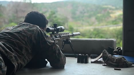 3D-Reconnaissance-Battalion-Us-Marine-Soldiers-Fire-High-Power-Rifles-In-A-Pre-Sniper-Qualification-Course,-Japan