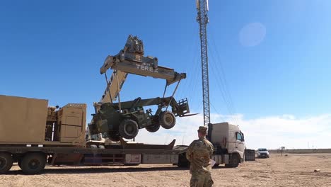 Us-Army-840Th-Transportation-Battalion-Soldiers-Prepare-Equipment-And-Vehicles-For-A-Middle-East-Desert-Convoy