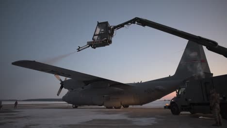 179th-Air-Expeditionary-Force-C-130h-Hercules-Flugzeuge-Und-Soldaten-Stationieren-Im-Nahen-Osten,-Mansfield,-Ohio