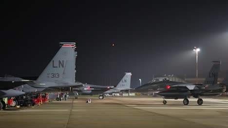 Dramatic-Footage,-48Th-Fighter-Wing-Military-Training-Night-Operations,-Royal-Air-Force-Lakenhealth,-England