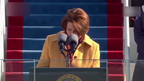El-Senador-Klobuchar-Presenta-A-Joe-Biden,-El-46°-Presidente-De-Los-Estados-Unidos-Durante-La-Ceremonia-De-Inauguración