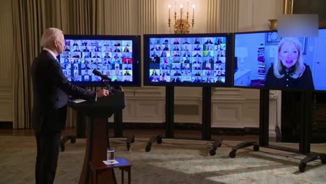 Präsident-Joe-Biden-Bereitet-Sich-Darauf-Vor,-Während-Einer-Virtuellen-High-Tech-Zeremonie-Politische-Ernennungen-Des-Weißen-Hauses-Zu-Vereidigen