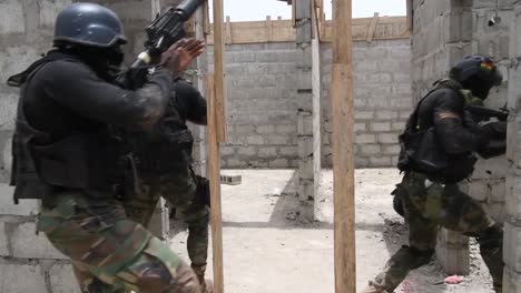 Ghananian-And-European-Special-Forces-Soldiers-And-Military-Instructors-Practice-Urban-Assault-And-Marksmanship