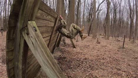 Maryland-Army-National-Guard-Soldiers-Climb,-Run-And-Jump-On-An-Obstacle-Course-During-Best-Warrior-Competition