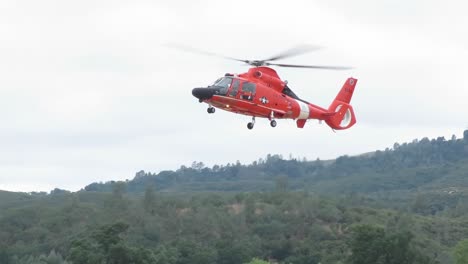 Us-Coast-Guard-Rescue-Helicopter-Lands-Schoonover-Army-Airfield,-Fort-Hunter-Liggett’S-80Th-Anniversary-Open-House