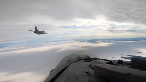 Auftanken-In-Der-Luft,-Colorado-Air-National-Guard-F-16-Fighting-Falcons,-Neufundland,-NATO-Übung-Amalgampfeil