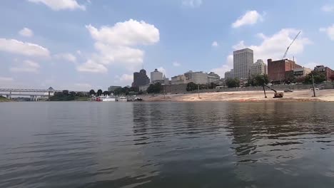 View-From-The-Mississippi-River-Of-The-Tom-Lee-Park-Waterfront-Construction-Area-And-Skyline-Of-Downtown-Memphis,-Tn