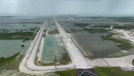 Die-Flugbewertungen-Der-Us-küstenwache-Während-Des-Hurrikans-Ivan,-Florida-Keys-Und-Der-Naval-Air-Station-Key-West-Florida