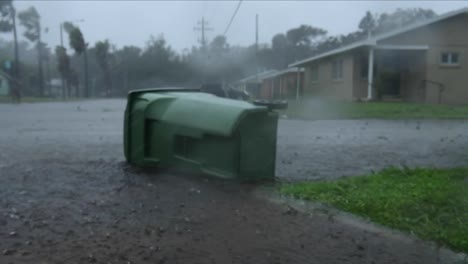 Sturmschaden-Infolge-Der-Starken-Winde,-Des-Tropischen-Wetters-Und-Der-Naturkatastrophe-Des-Hurrikans-Ian-In-Bradenton,-Florida