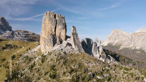 Cinematic-Establishing-Shot-Above-Cinque-Torri,-Italian-Dolomites