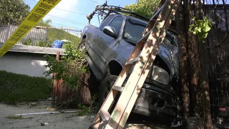 Truck-Crashes-into-home-in-hills