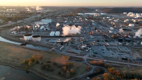 Refinería-De-Petróleo-En-Tulsa-Oklahoma