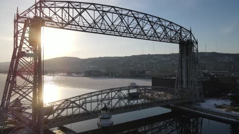 Duluth,-minnesota-aerial-drone-footage-of-iconic-lift-bridge-in-midwest-city