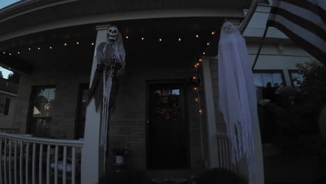 Front-of-a-house-decorated-for-halloween