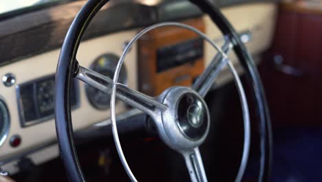 Steering-wheel-of-Mercedes-old-timer-car