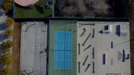 Aerial-top-down-over-outdoor-sports-courts