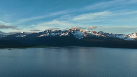 Snowy-Kenai-Mountains-Across-Resurrection-Bay-On-The-Kenai-Peninsula-Of-Alaska,-USA