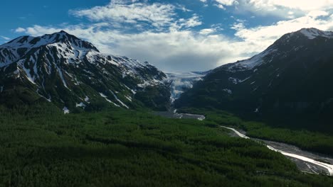Atemberaubender-Naturblick-Auf-Den-Ausgangsgletscher-Von-Der-Straße-In-Southcentral-Alaska