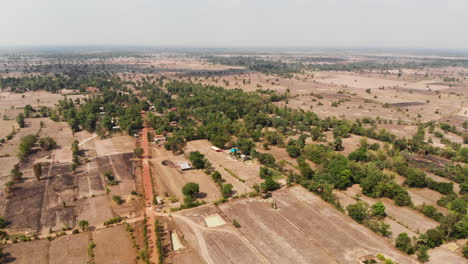 Drohnenaufnahme-Der-Ländlichen-Gegend-Und-Des-Dorfes-In-Kambodscha