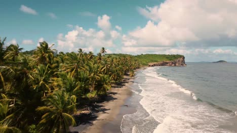 Luftaufnahme-Des-Strandes-In-La-Poterie,-Karibik,-Westindien