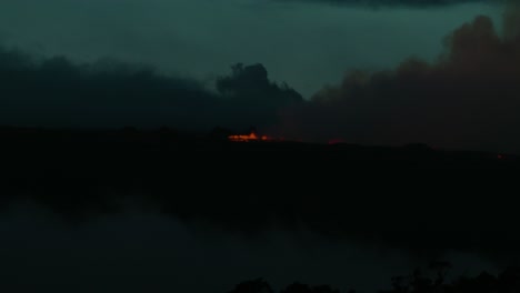 Mauna-Loa-erupting-on-Hawaii-Island-on-November,-28th-2022