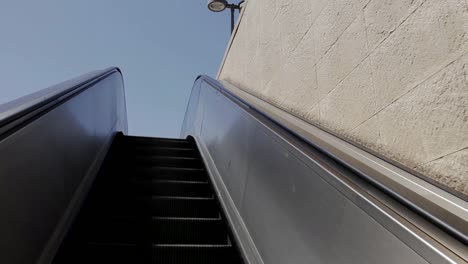 Going-upwards-with-an-escalator-in-Athens