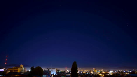 TIME-LAPSE:-stars-moving-on-the-city