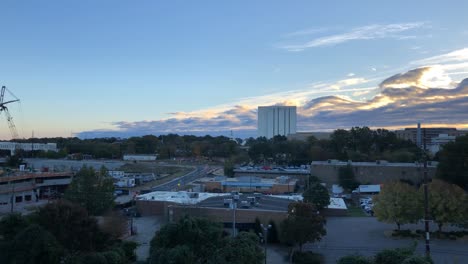 Time-Lapse-Sunrise-Skyline-Y-Construcción-En-El-Centro-De-Raleigh-Carolina-Del-Norte