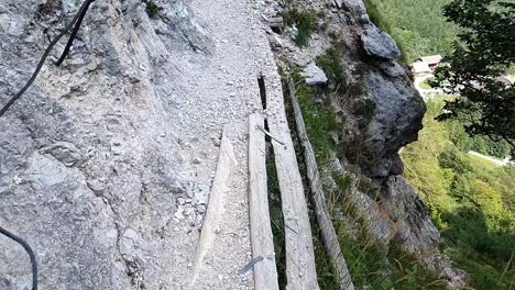 A-dangerous-path-in-the-mountains