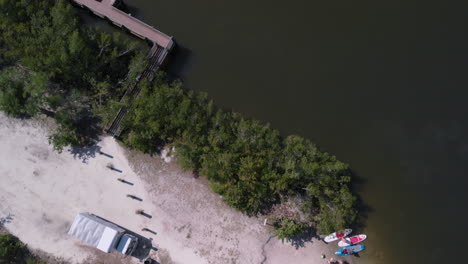 Aerial-shot-of-kayaks-launching-into-the-Indian-River-Lagoon