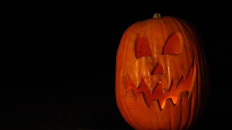 Tall-Jack-O-Lantern-With-Flickering-Pumpkin-Light-Halloween-Framed-Right