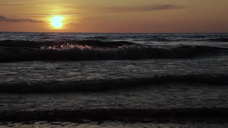 Sunset-in-the-Baltic-Sea,-timelapse