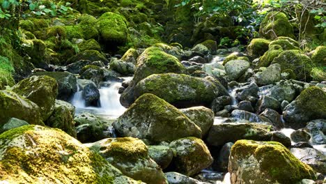 Long-exposure-time-lapse-of-a-fresh-looking-rocky-creek-stream-in-the-Lake-District