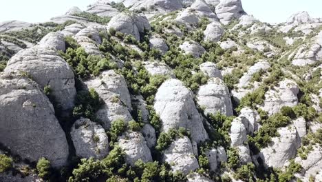 Luftaufnahme-Des-Montserrat-Gebirges-In-Der-Nähe-Von-Barcelona,-Katalonien,-Spanien,-Europa