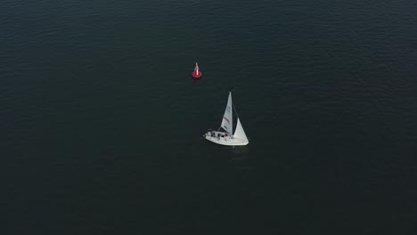 aerial-view,-4K,-top-down-view-of-sail-boat