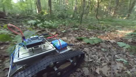 RC-Robot-Tank-Driving-Through-The-Forest