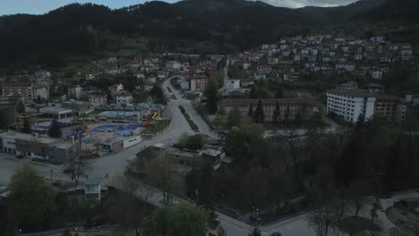 Stadt-Im-Berg,-Devin,-Bulgarien