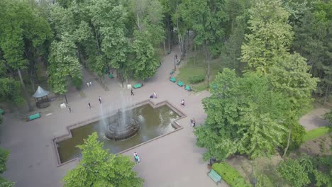 Stephen-the-Great-Central-Park,-Kishinev,-Moldova