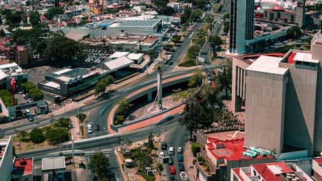 Luftzeitraffer-Im-Kreisverkehr-Nach-Colon-In-Guadalajara