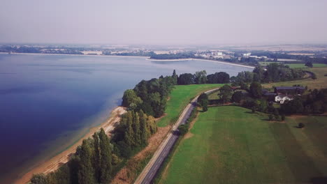 Hanningfield-Reservoir-in-Essex,-aerial-view-with-forward-motion