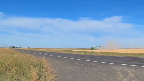 Combine-and-grain-wagon-are-harvesting-wheat-in-eastern-Washington-state
